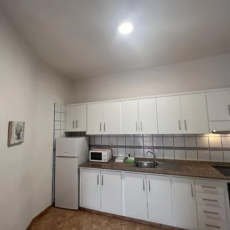Casas El Monte, En Barros * Los Llanos De Aridane